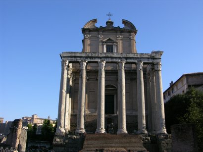 Tempel des Antoninus Pius und der Faustina